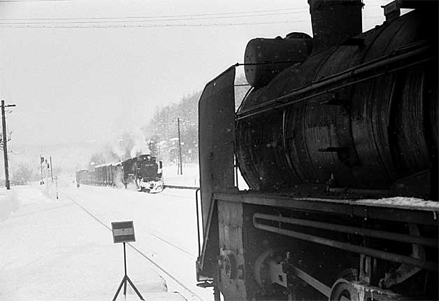 現役蒸気機関車の写真・映像 冬景色